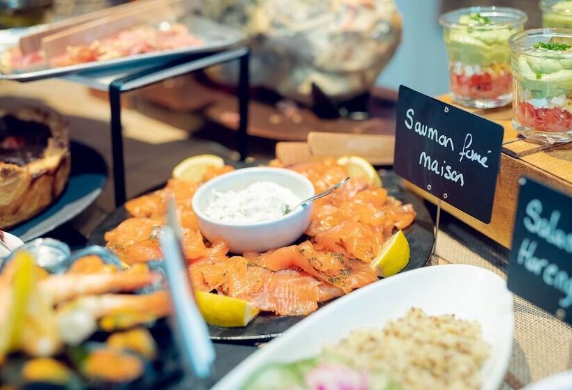 Отель The Originals City, Hôtel Le Pavillon, Béziers Est