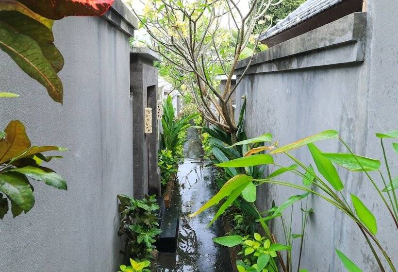 ホテル The Widyas Bali Villa