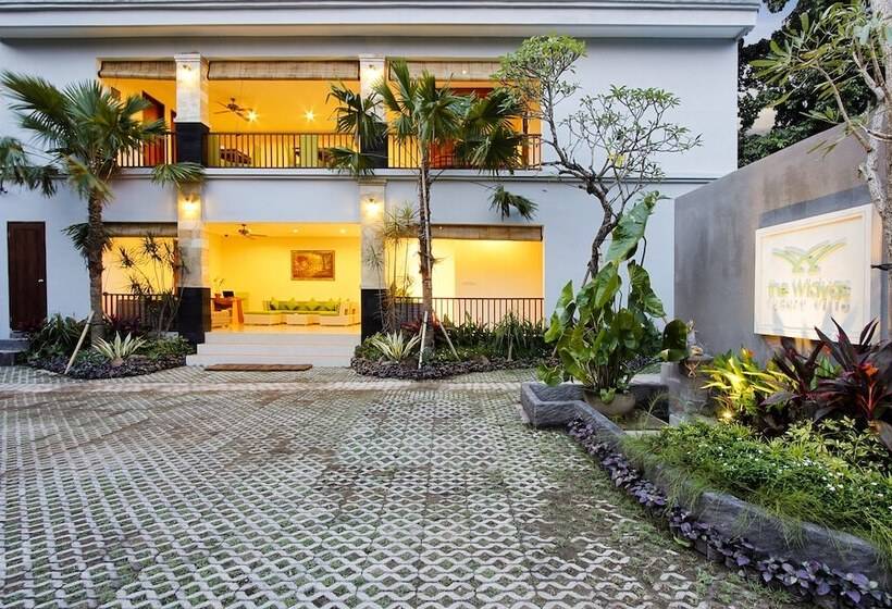 ホテル The Widyas Bali Villa