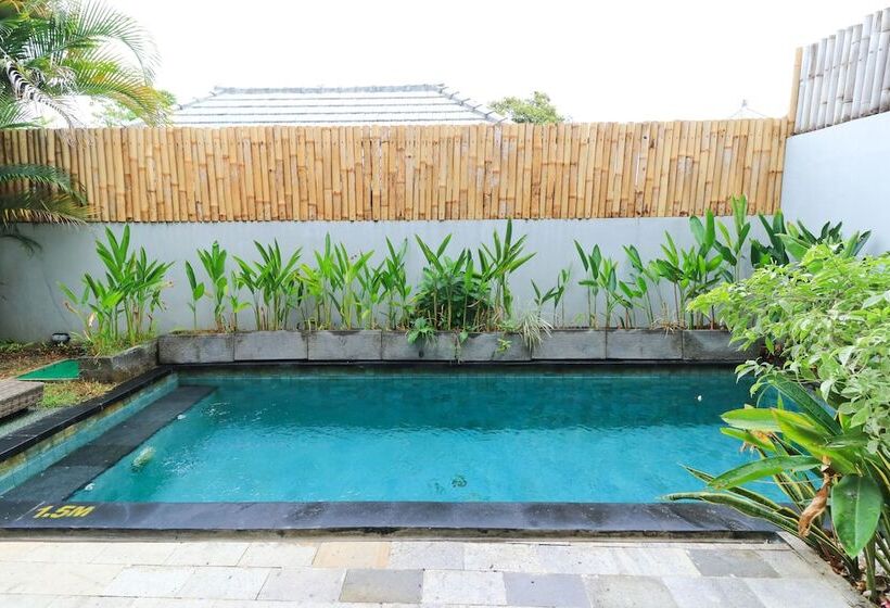 ホテル The Widyas Bali Villa