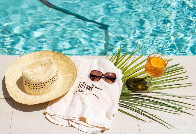هتل Tiffany & Resort