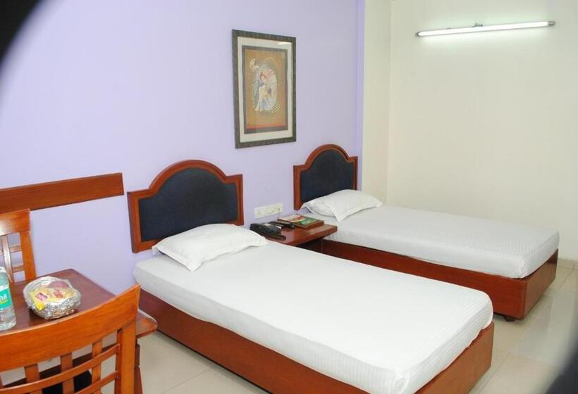 酒店 Tourist Deluxe