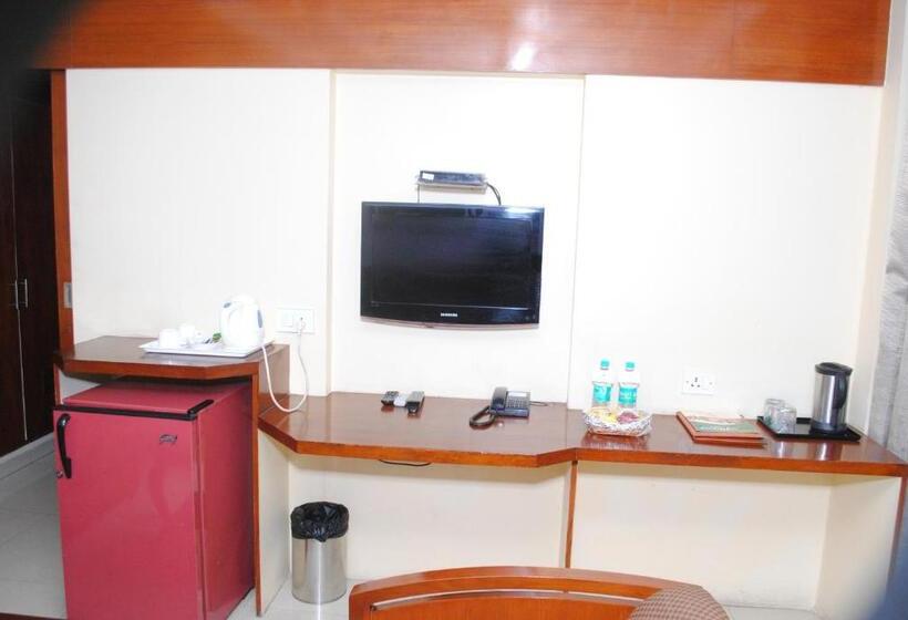 酒店 Tourist Deluxe