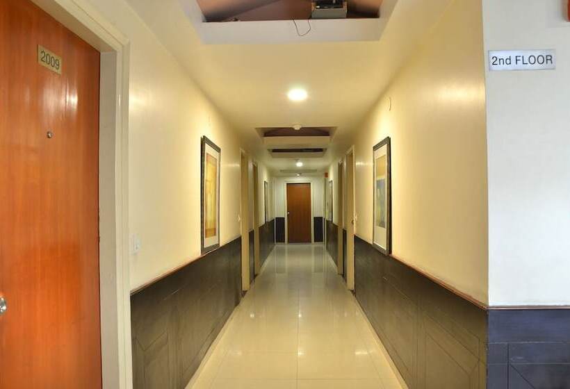 酒店 Tourist Deluxe