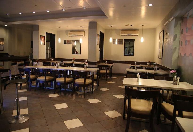 酒店 Tourist Deluxe