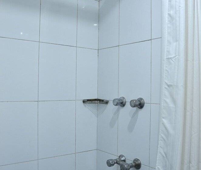 酒店 Tourist Deluxe