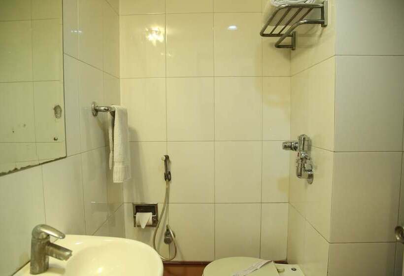 酒店 Tourist Deluxe