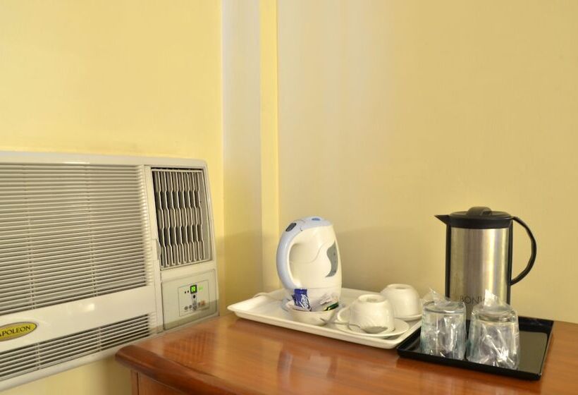 酒店 Tourist Deluxe