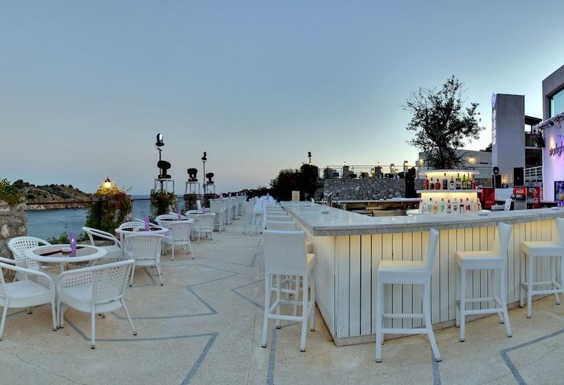 هتل Tui Blue Seno   Adults Only