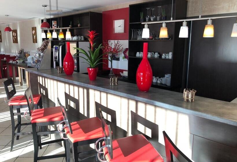 ホテル Paris Pacific Paris Villejuif  Pres Du Metro L Hay Les Roses Ligne 14   Direct Paris Aeroport Orly E