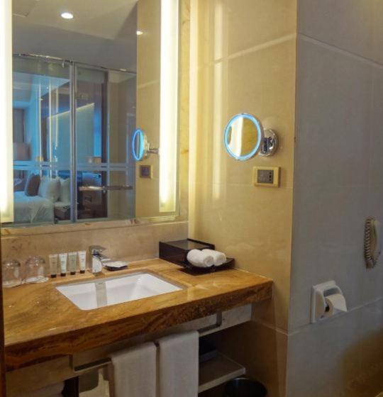 Vanburgh Hotel   Free Shuttle Bus Transfer During Canton Fair