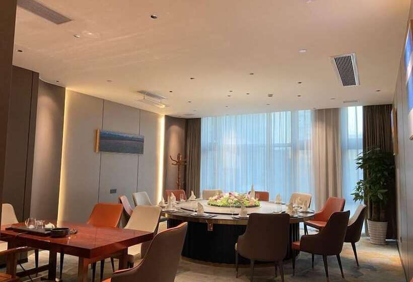 Vanburgh Hotel   Free Shuttle Bus Transfer During Canton Fair