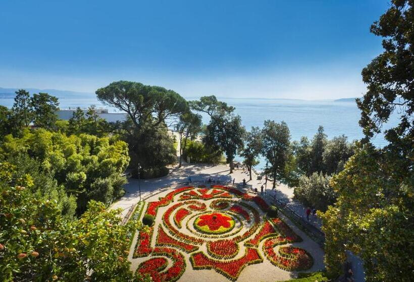 هتل Villa Amalia   Liburnia