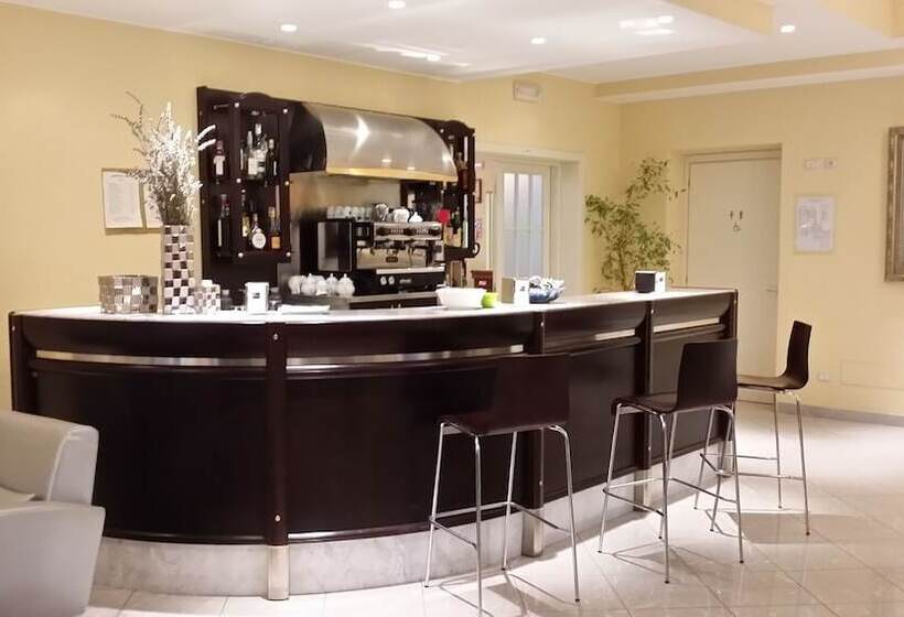 Отель Villa Cinzia