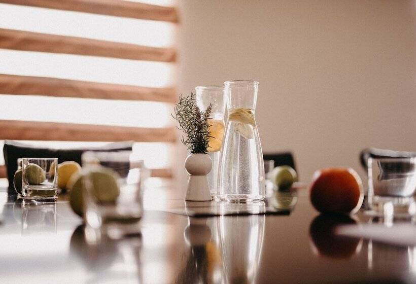 هتل Villa Eugenia