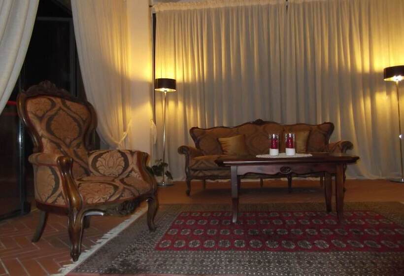 בית מלון כפרי Villa La Fornacina