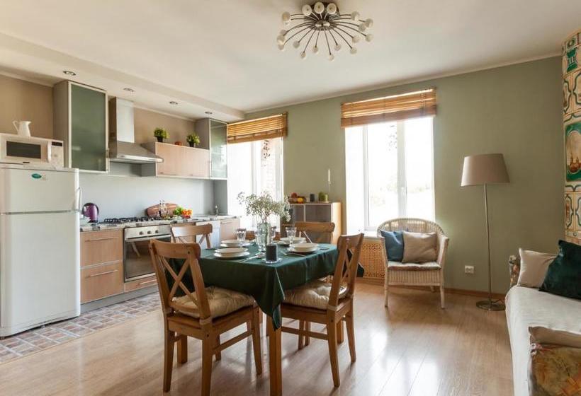 Shaulis Apartment On Nevsky 84