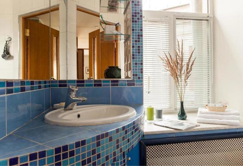 Shaulis Apartment On Nevsky 84