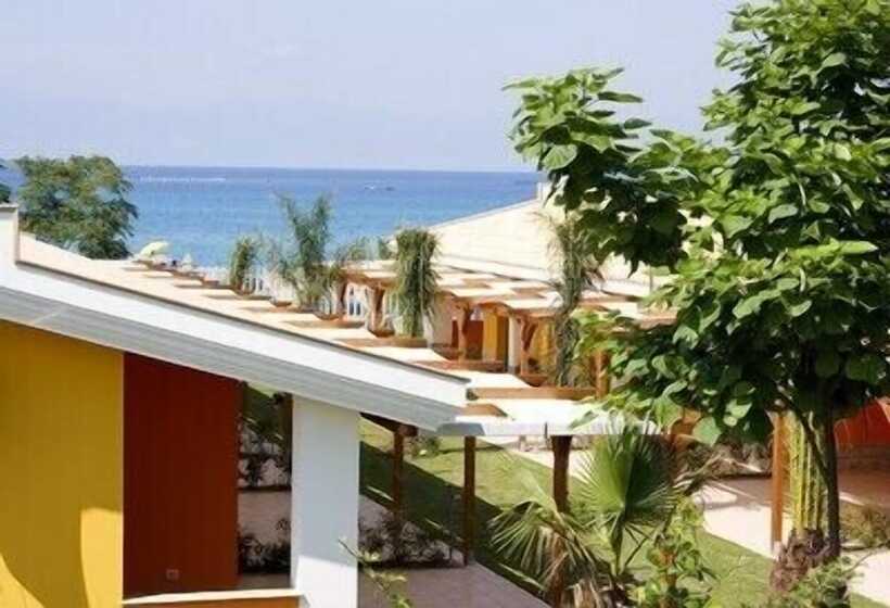 Курорт Baia Di Trainiti