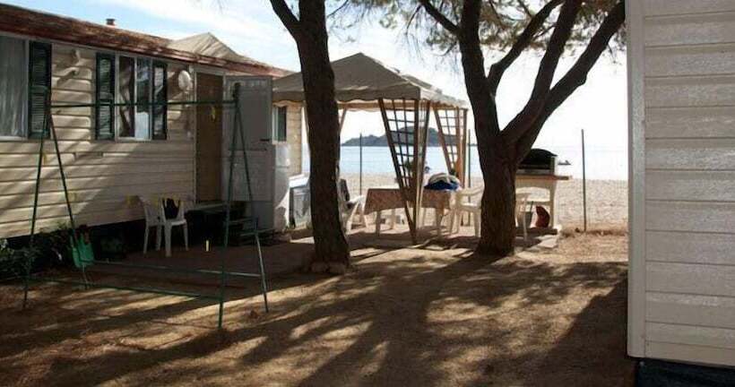 אתר נופש Camping&village Le Cernie