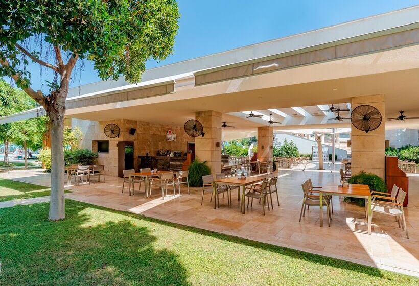 リゾートホテル Regnum Carya