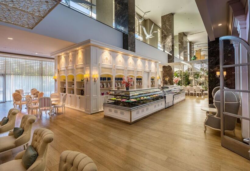 リゾートホテル Regnum Carya