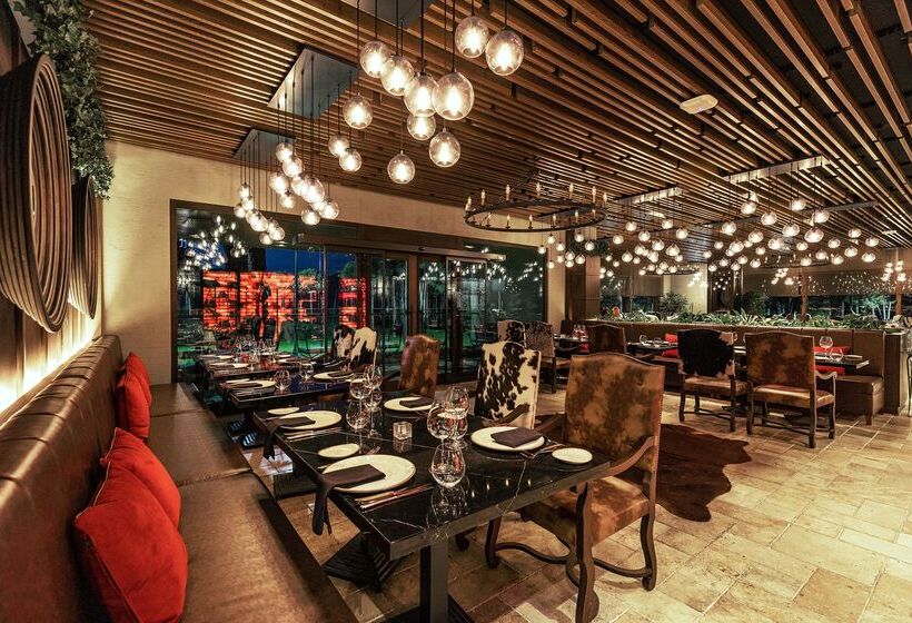 リゾートホテル Regnum Carya