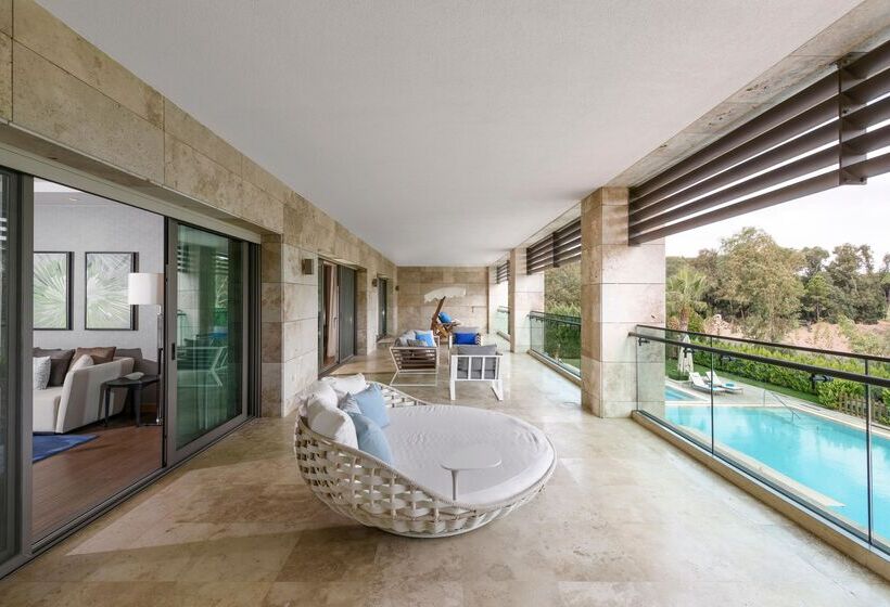 リゾートホテル Regnum Carya