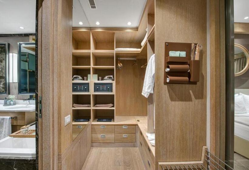 リゾートホテル Regnum Carya