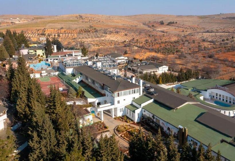 استراحتگاه Ugurlu Termal Tatil Köyü