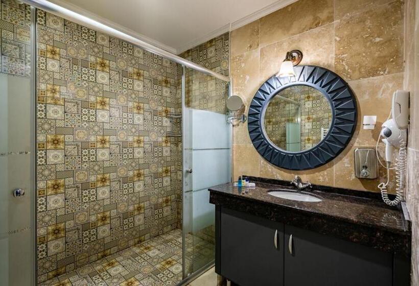 استراحتگاه Ugurlu Termal Tatil Köyü