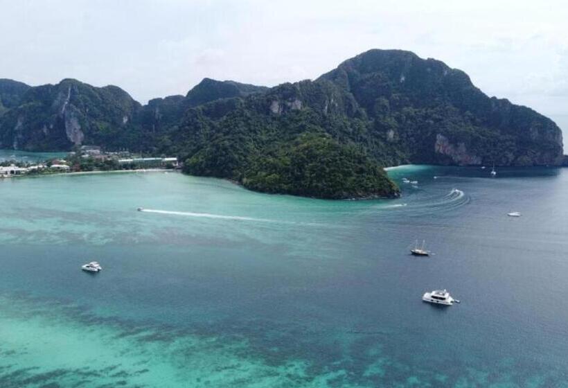 호스텔 Phi Phi Seaside Bungalow