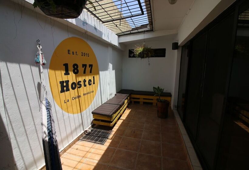 هتل 1877 Hostel