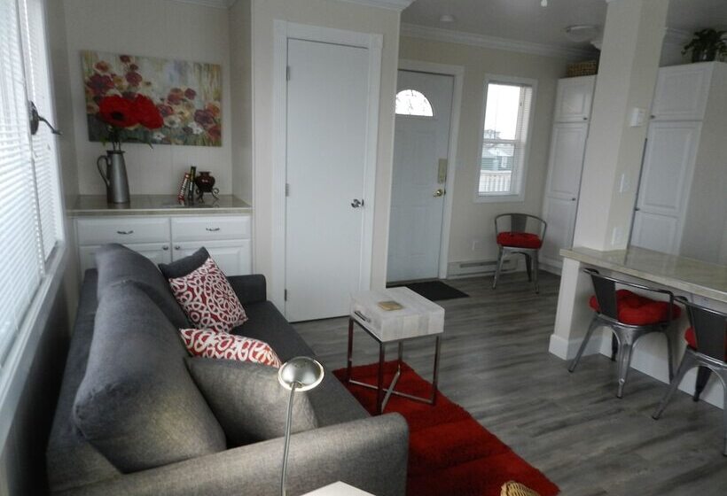 فندق Arctic Fox Inn