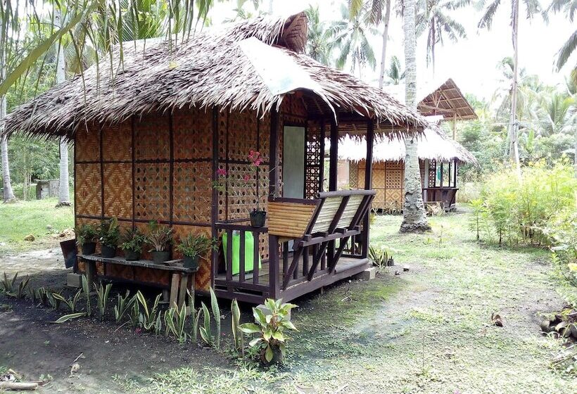 호텔 Batuan Hammock Hostel