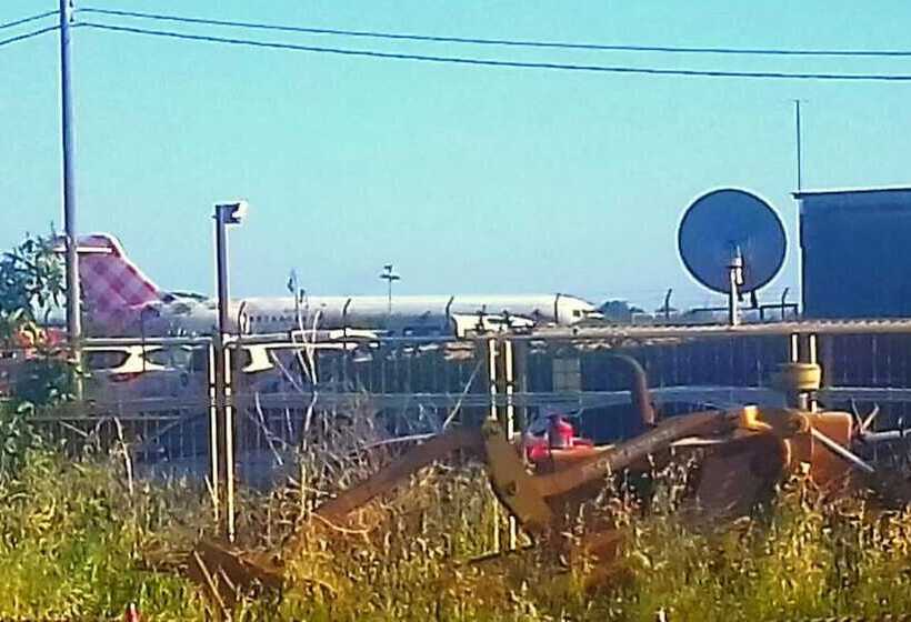 Отель Bed And Fly Aeroporto Fontanarossa Reception H24