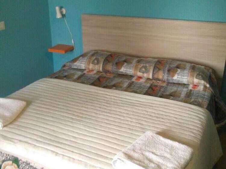 Отель Bed And Fly Aeroporto Fontanarossa Reception H24