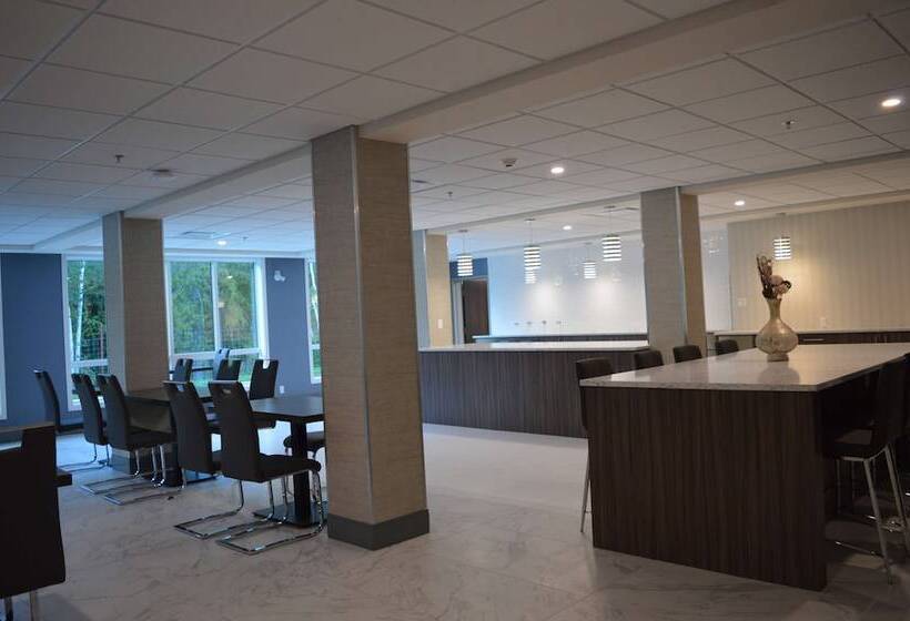 ホテル Best Western Plus Gateway To The Falls