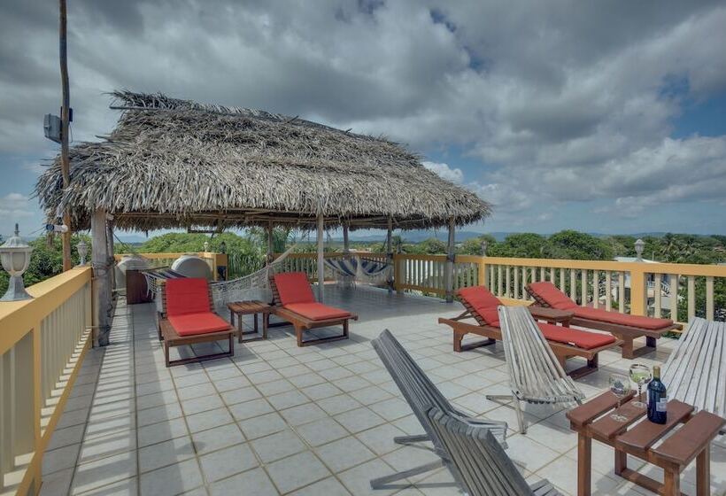 בית מלון כפרי Buttonwood Belize