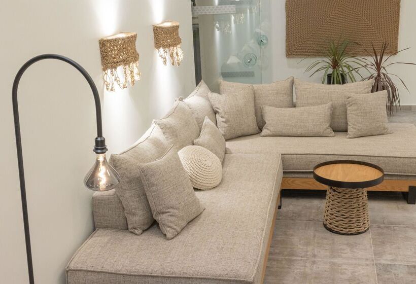 Cabana Blu Hotel & Suites