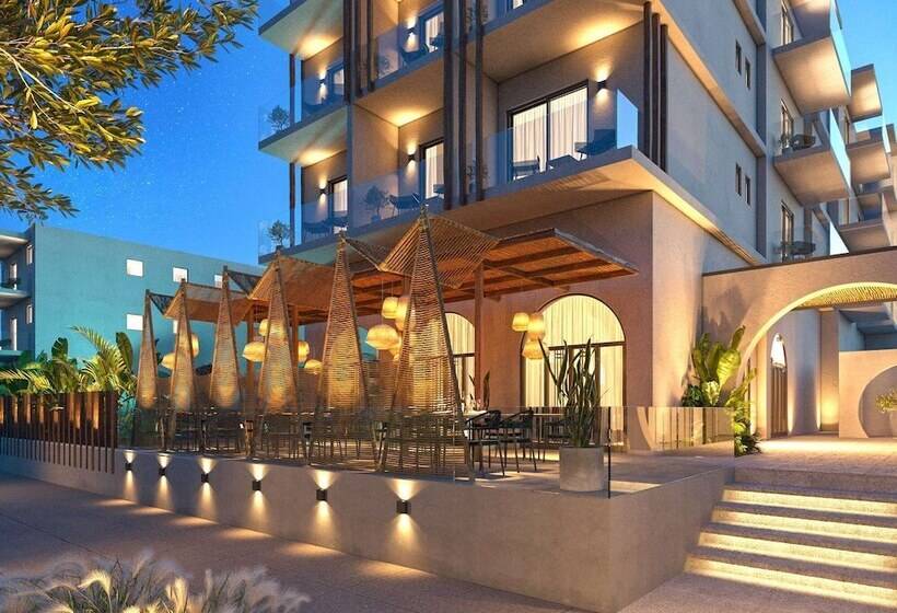 Cabana Blu Hotel & Suites