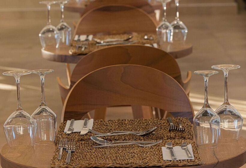 Cabana Blu Hotel & Suites