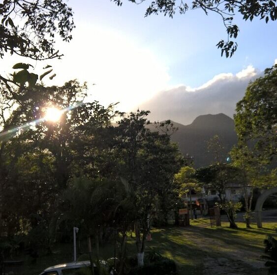 ホテル Cabanas El Valle