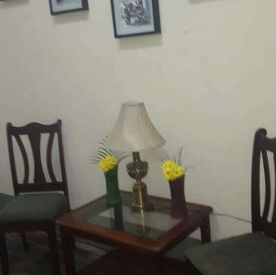 فندق Central Lodge