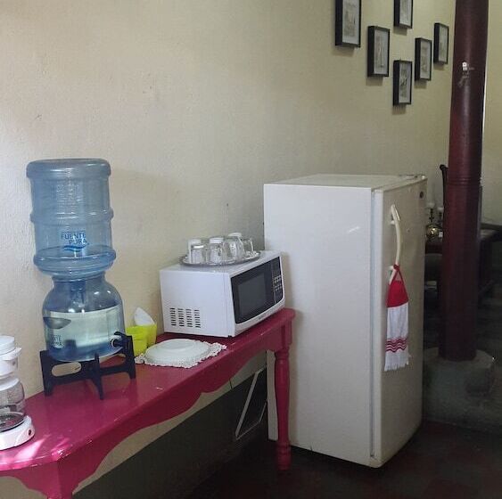 فندق Central Lodge