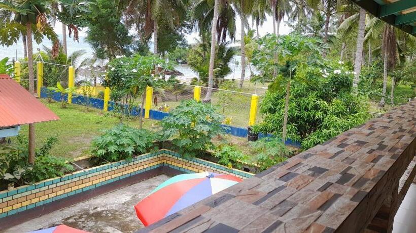 בית מלון כפרי Chilly Beach Resort Palawan