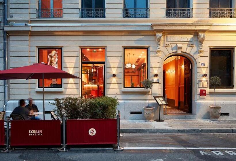 בית מלון כפרי De Cambis