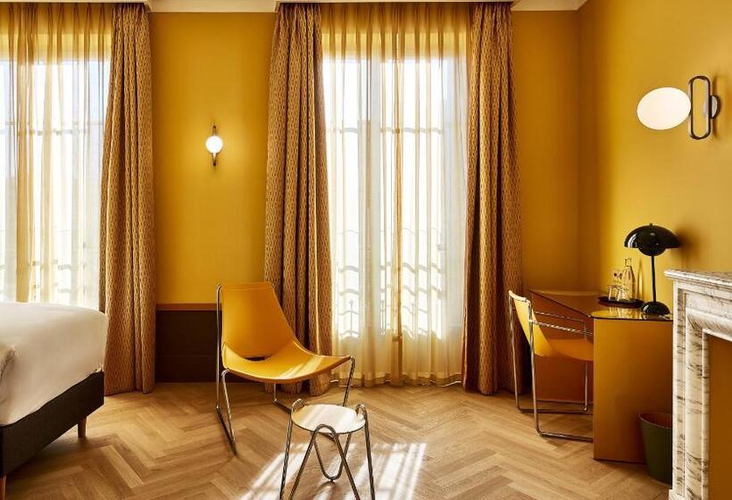 בית מלון כפרי De Cambis