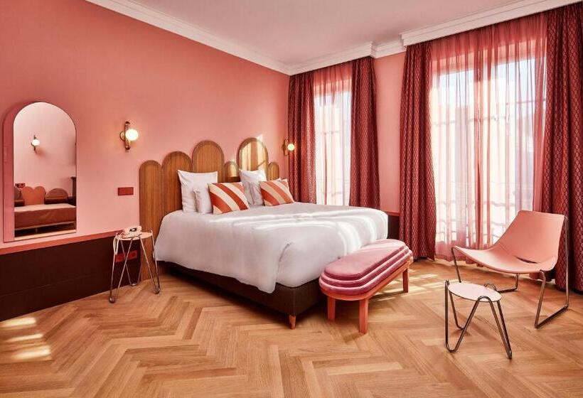 בית מלון כפרי De Cambis