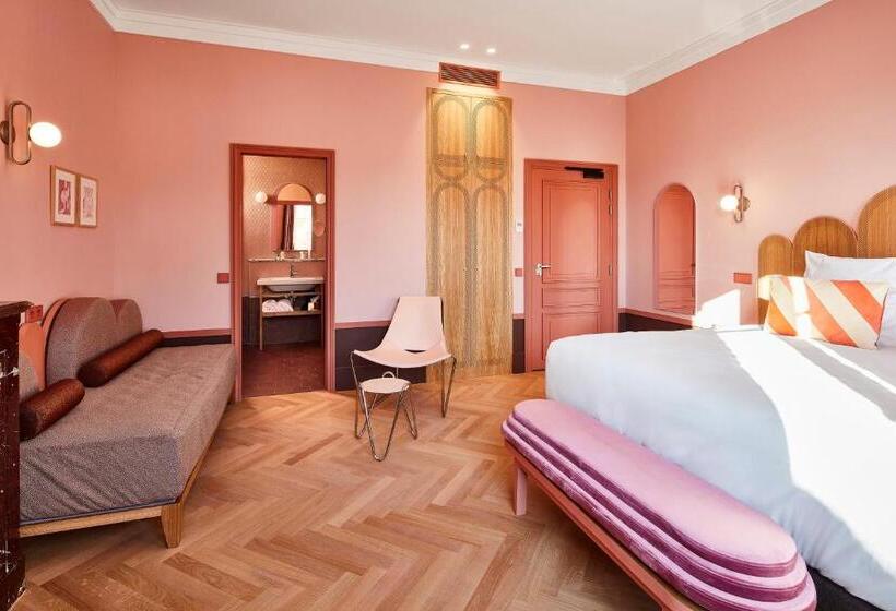 בית מלון כפרי De Cambis